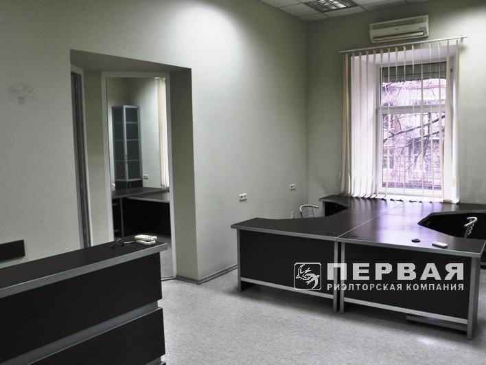 Rent a modern office in the center.  100sq. m. 