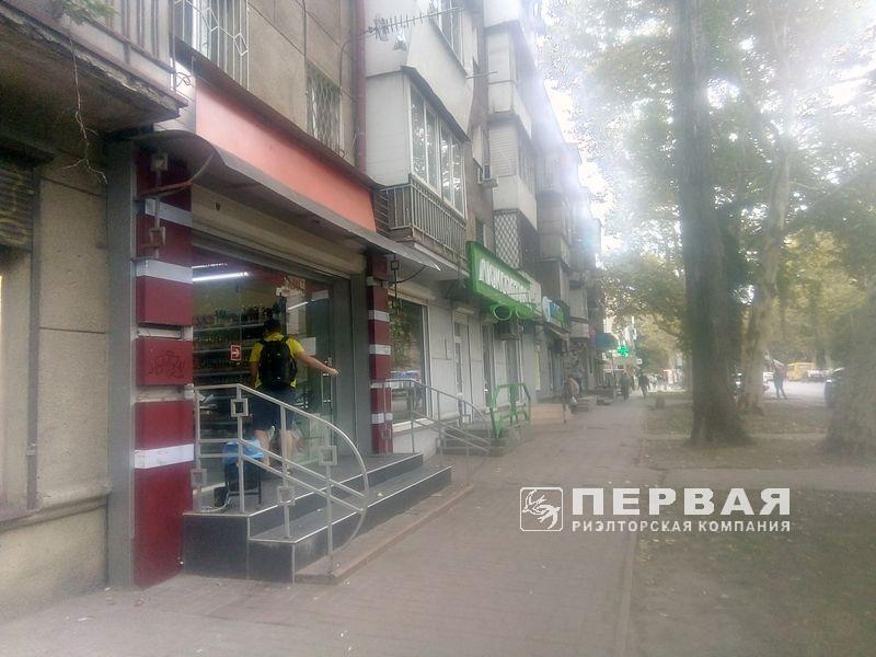 Shop for rent on Shevchenko Avenue / Shampansky Lane.  105sq. m. 