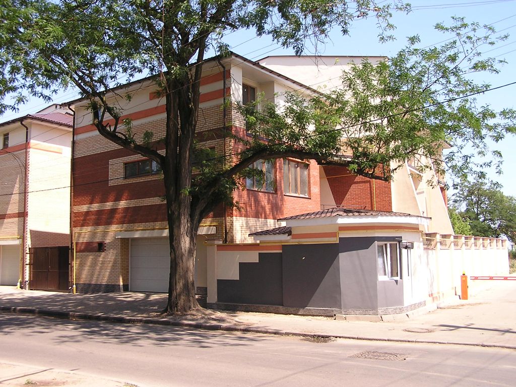 Building for a medical center, clinic, etc.. 14 stanciya Bolshogo Fontana