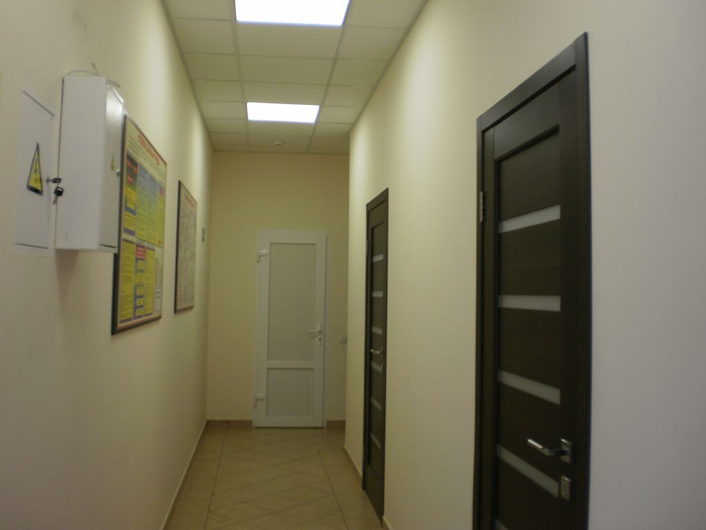Office lease on Pirogovskaya street / French boulevard.  82 sq. m. .