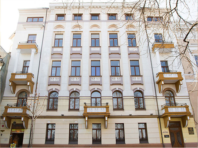 Приморський бульвар, Одеса: Унікальна пропозиція – два історичних будівлі
