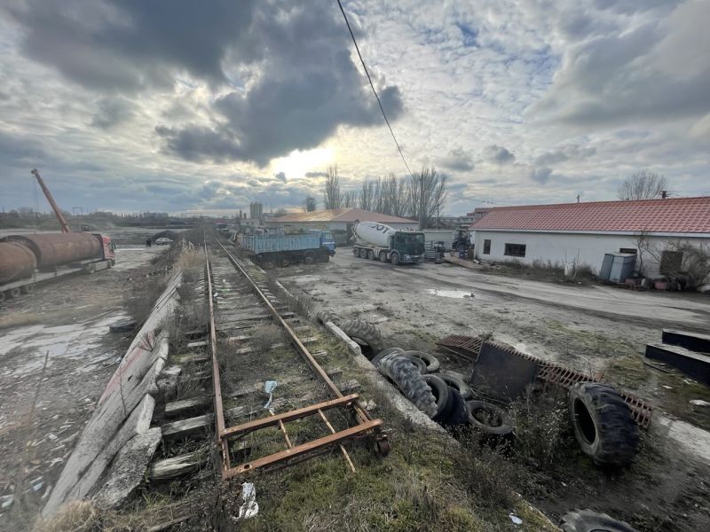 Територія з залізничною гілкою в оренду 5.2 Га