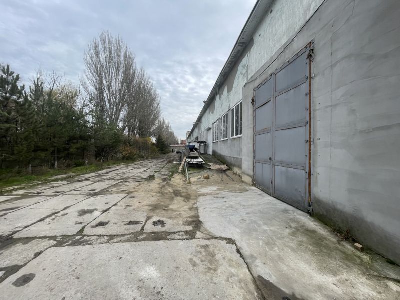 Сдам отличное помещение под склад или производство. Известковая.