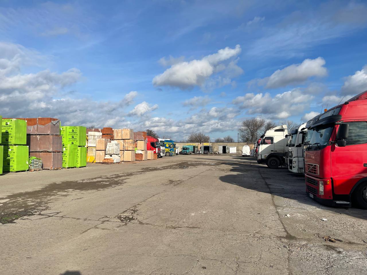 Помещение под склад на Химической. 2400 кв.м.