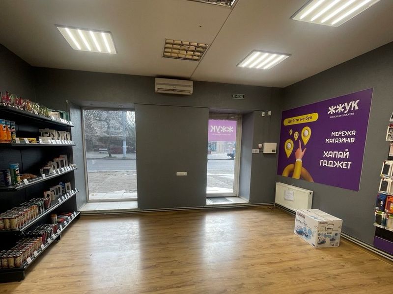 Façade shop/salon for rent, Bolshaya Arnautskaya