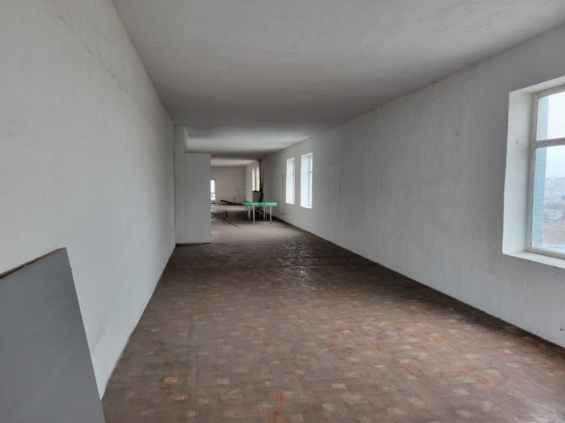 Производственно-складской комплекс на Бугаевской. 5255 кв.м.