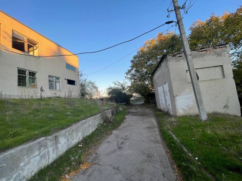 Помещение в Большой Долине. 1636 кв.м.