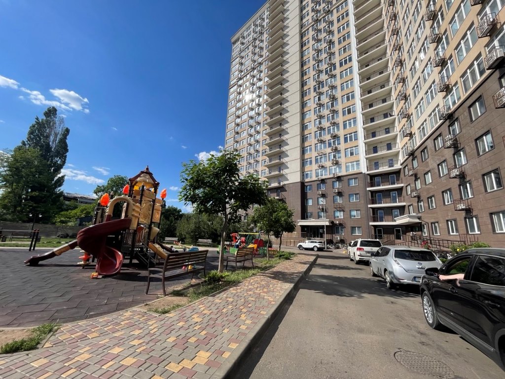 Продам 2 комнатную квартиру жк “34-я Жемчужина” ул Бассейная