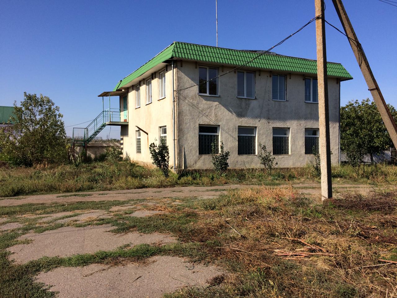 Помещение под склады, производство на участке 3,8 га